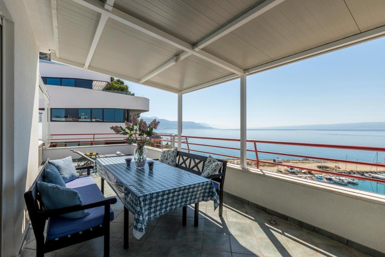 Seaside Penthouse With Hot Tub Sky Living Apartment Split Exterior photo